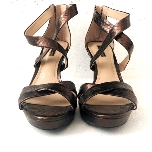 BCBGeneration Pumps Criss-Cross Heels Sandals Brown Shoe Size 7.5M - Picture 4 of 9